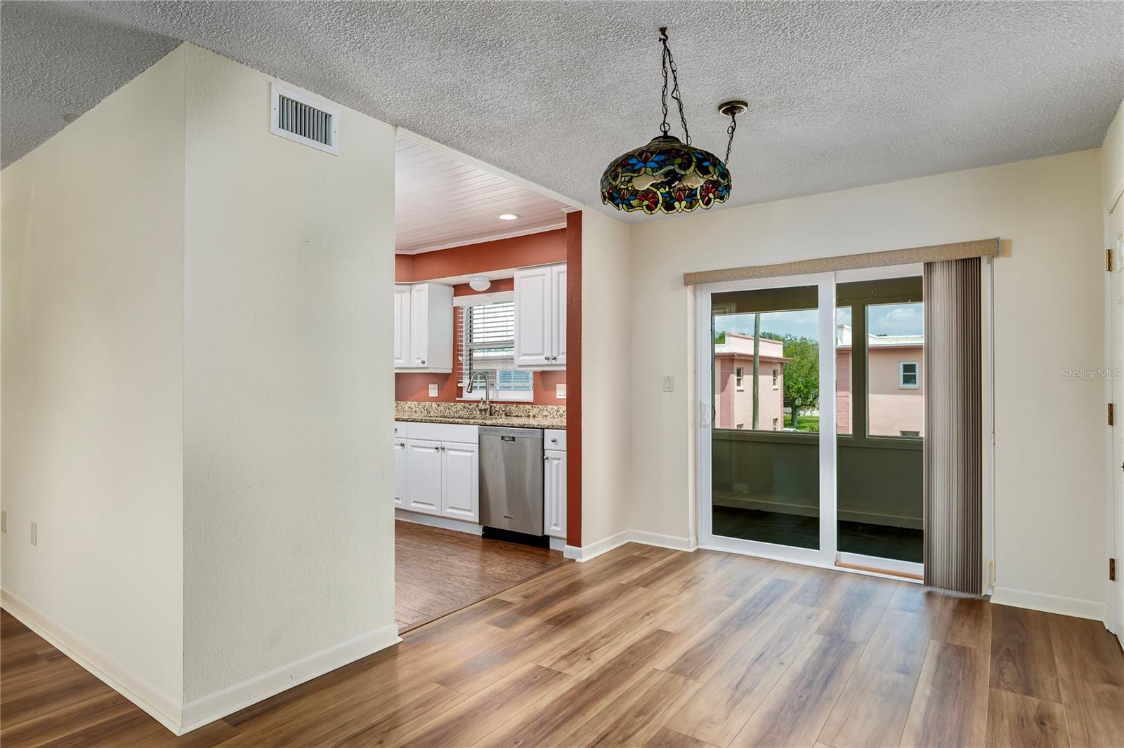 Image 13 of 34 For 7001 Place De La Paix  2a