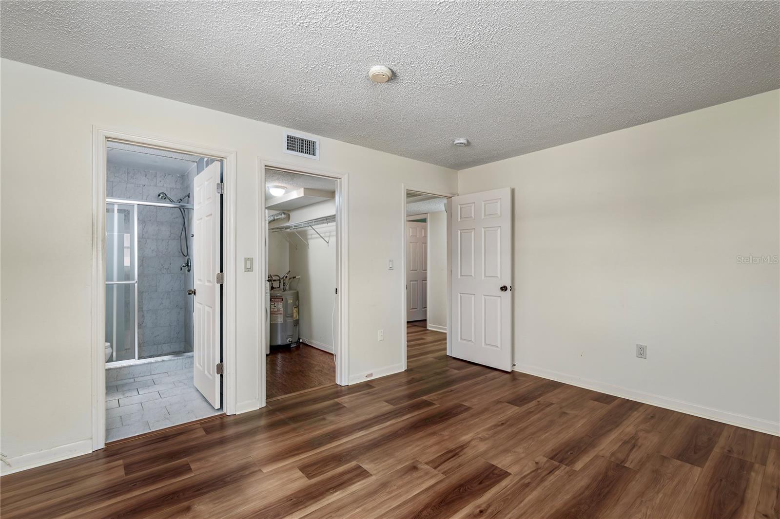 Image 15 of 34 For 7001 Place De La Paix  2a