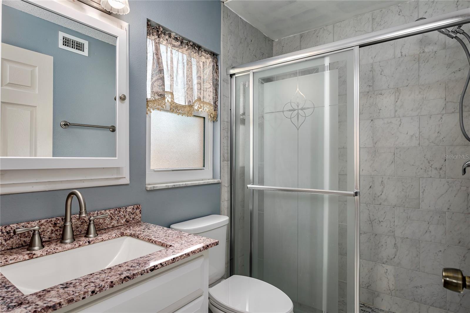 Image 16 of 34 For 7001 Place De La Paix  2a