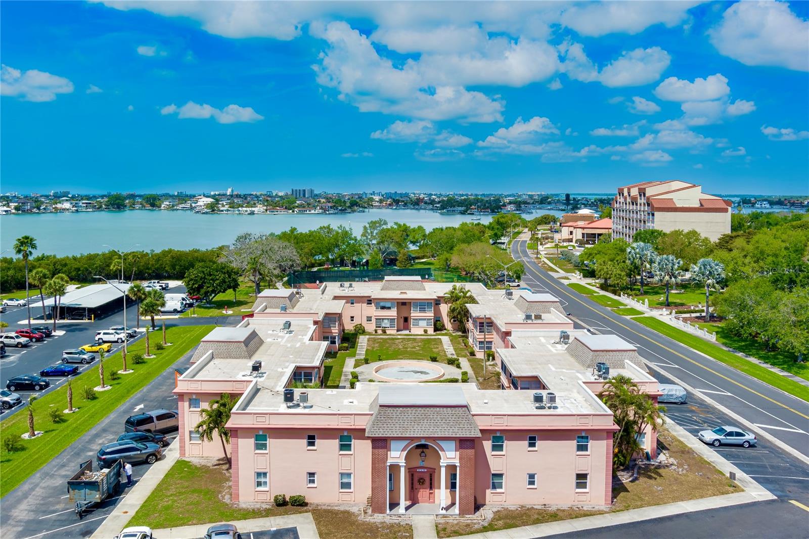 Image 22 of 34 For 7001 Place De La Paix  2a