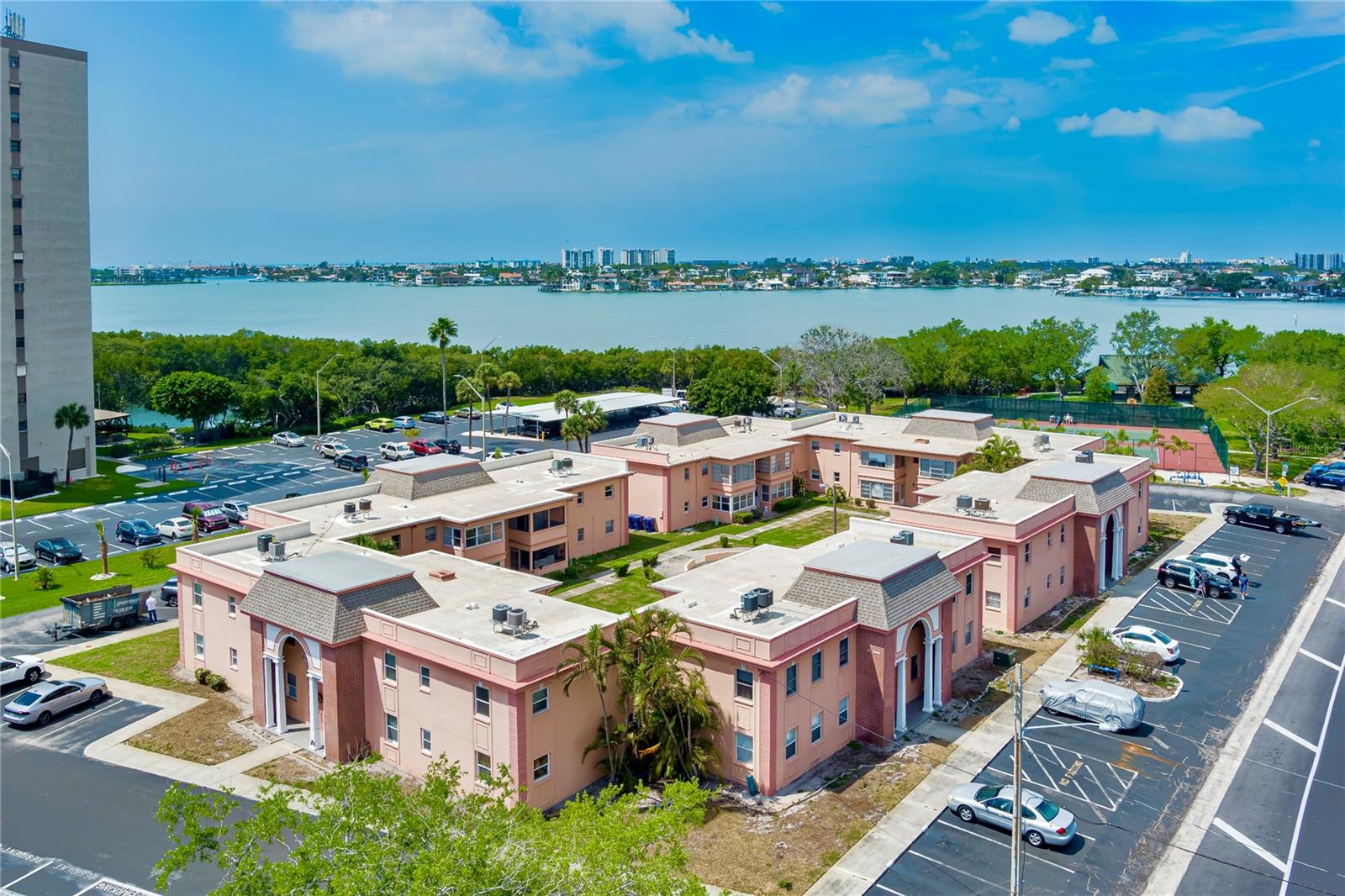 Image 23 of 34 For 7001 Place De La Paix  2a