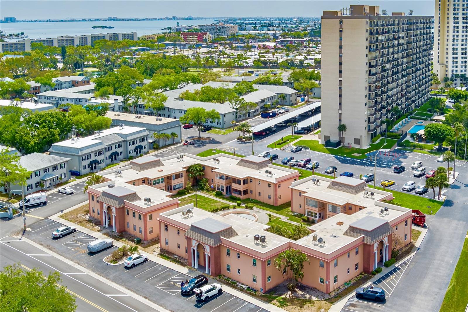 Image 25 of 34 For 7001 Place De La Paix  2a