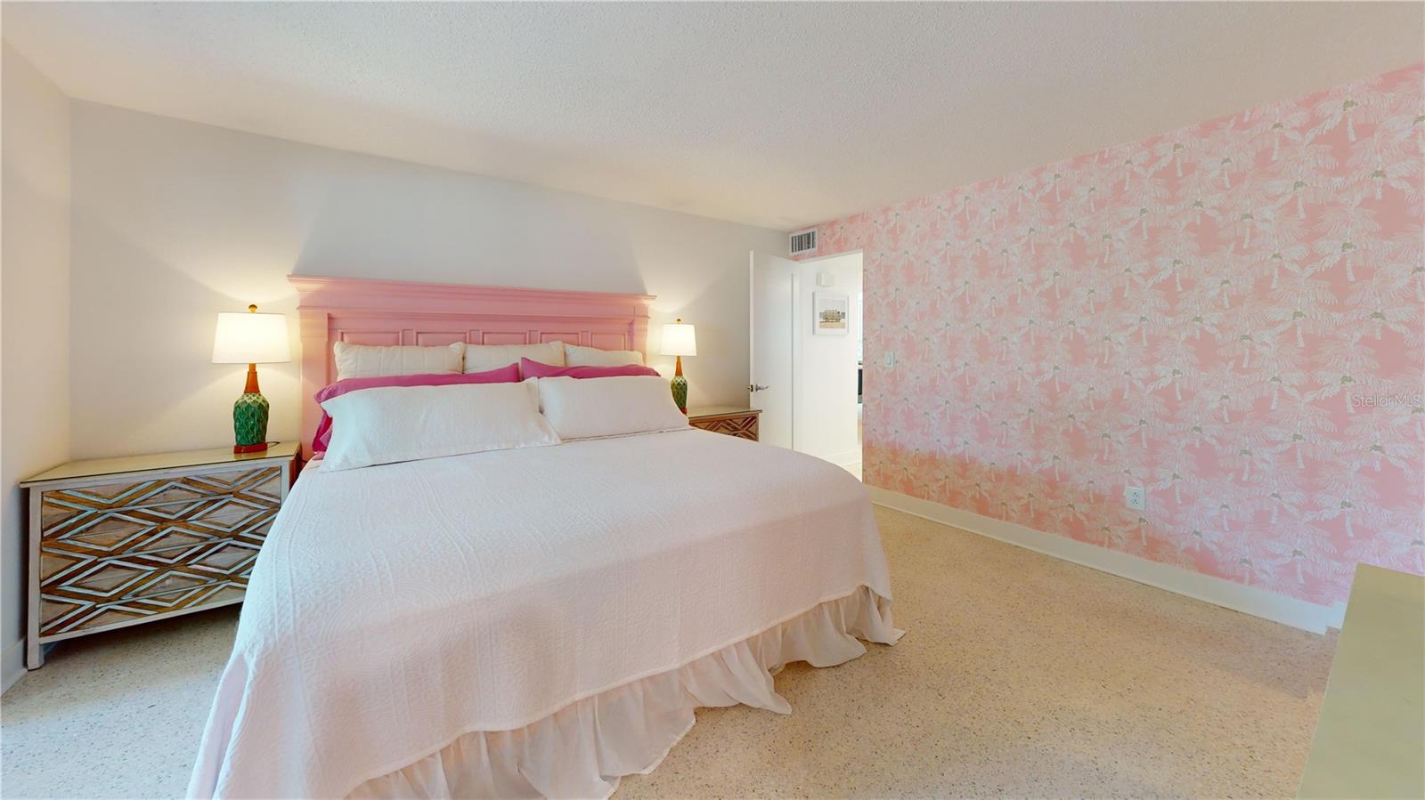 Image 10 of 20 For 718 Spanish Drive N