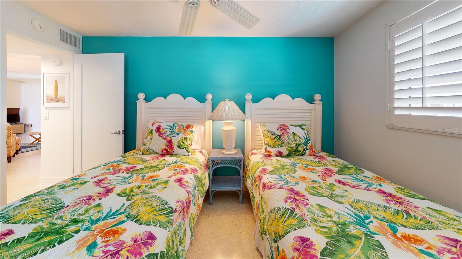 Image 15 of 20 For 718 Spanish Drive N