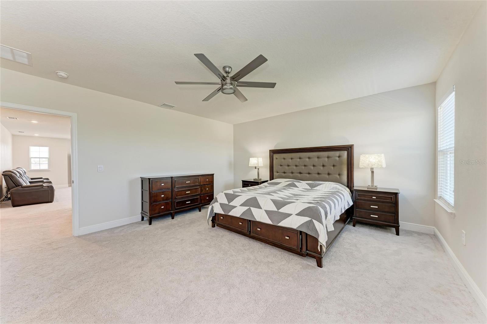 Image 33 of 50 For 5336 Grove Mill Loop