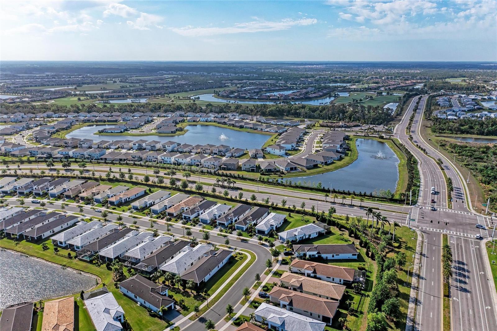 Image 4 of 50 For 5336 Grove Mill Loop