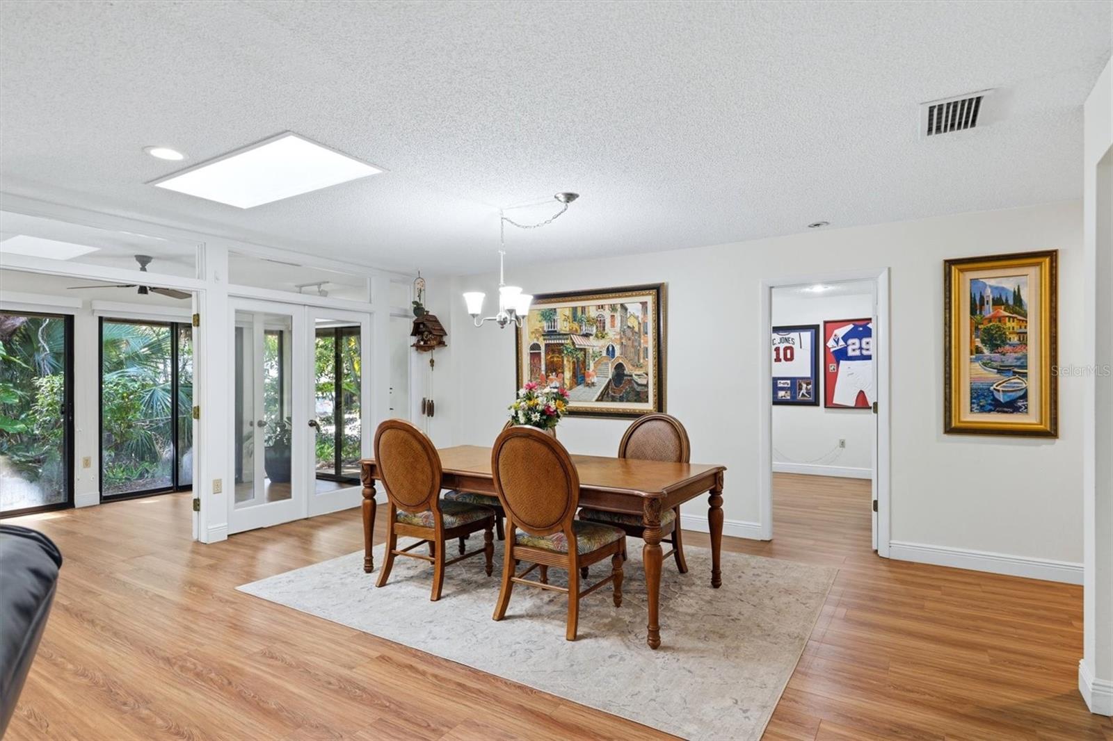 Image 18 of 70 For 3351 Thornwood Road 3351