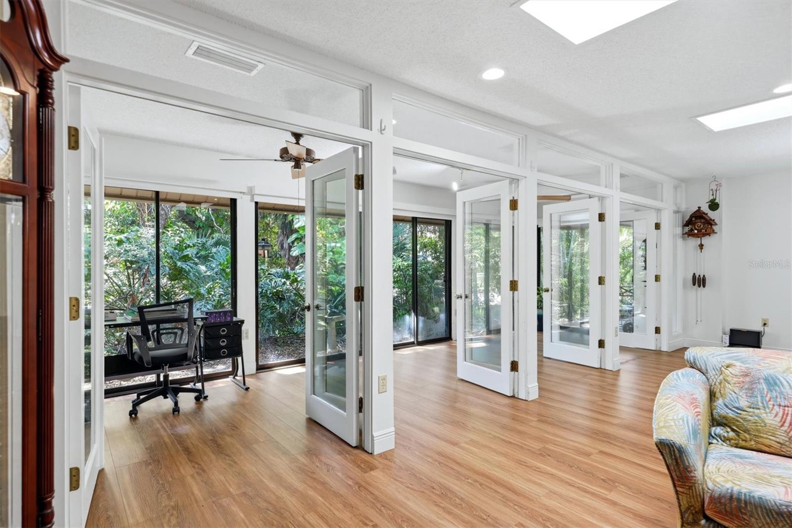 Image 23 of 70 For 3351 Thornwood Road 3351