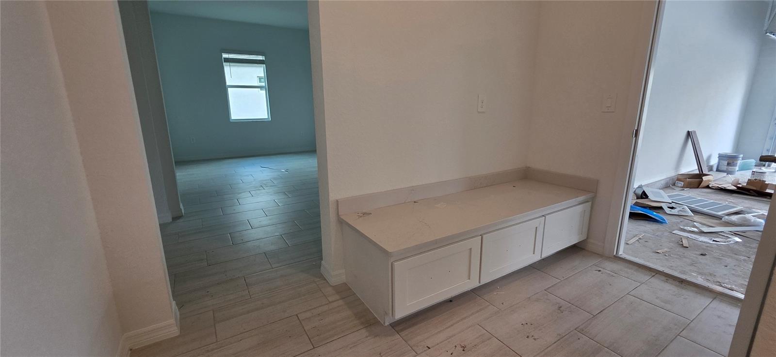 Image 11 of 13 For 19127 Scallop Loop