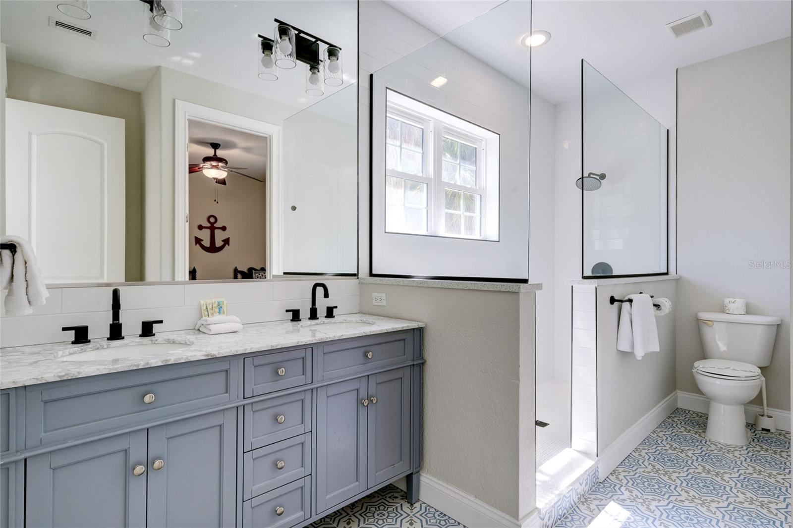 Image 16 of 38 For 4118 5th Avenue