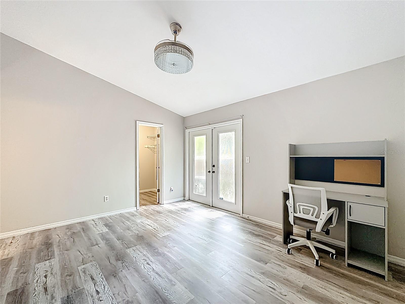 Image 12 of 26 For 4019 17th Terrace