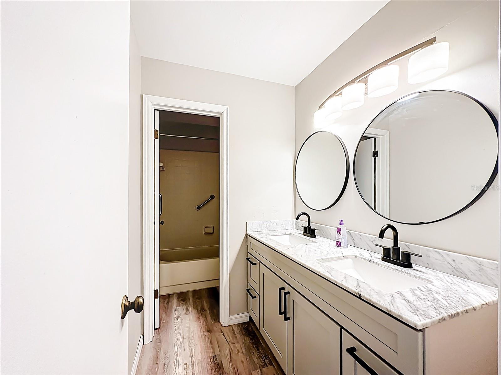 Image 14 of 26 For 4019 17th Terrace