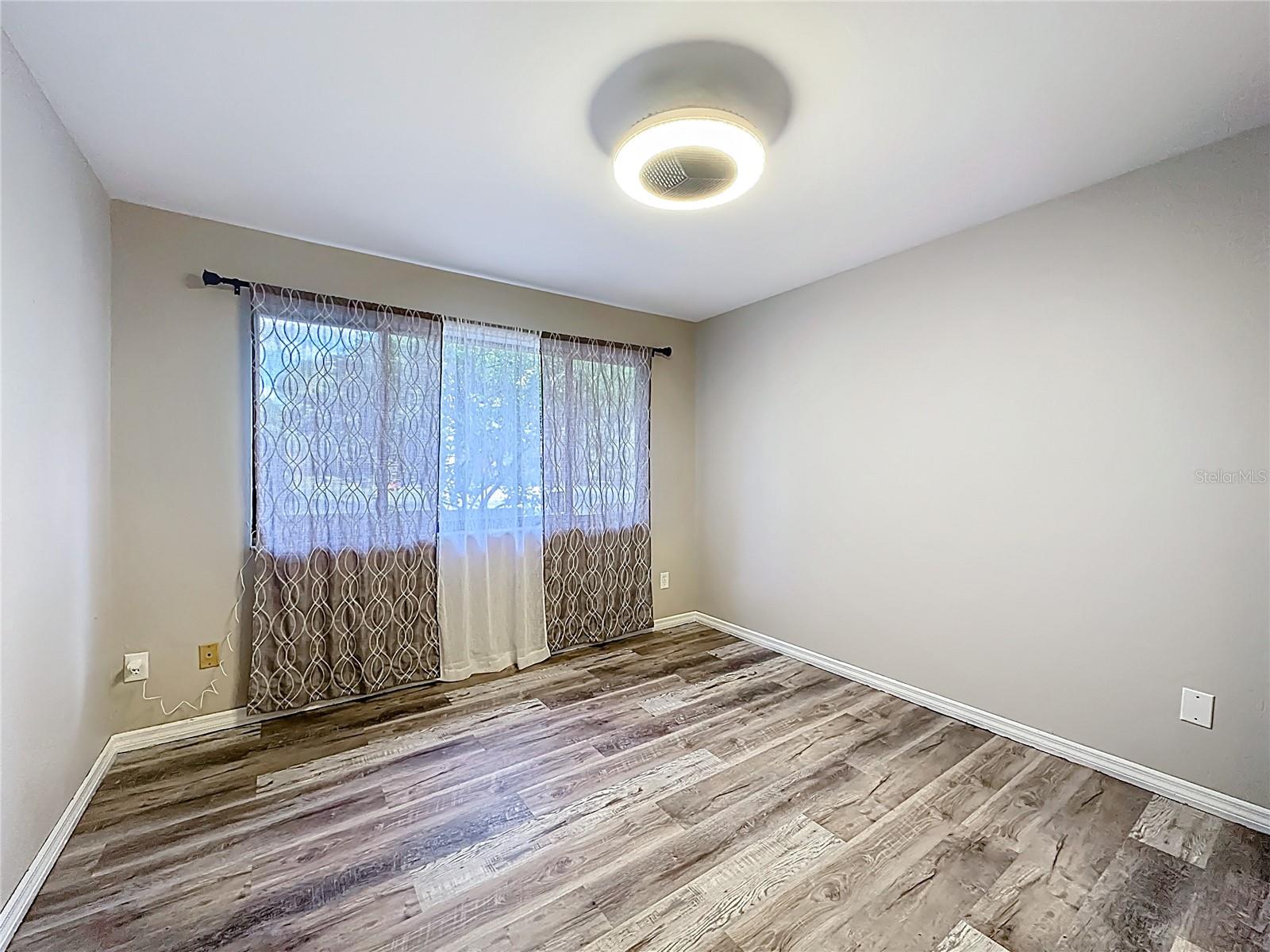 Image 15 of 26 For 4019 17th Terrace