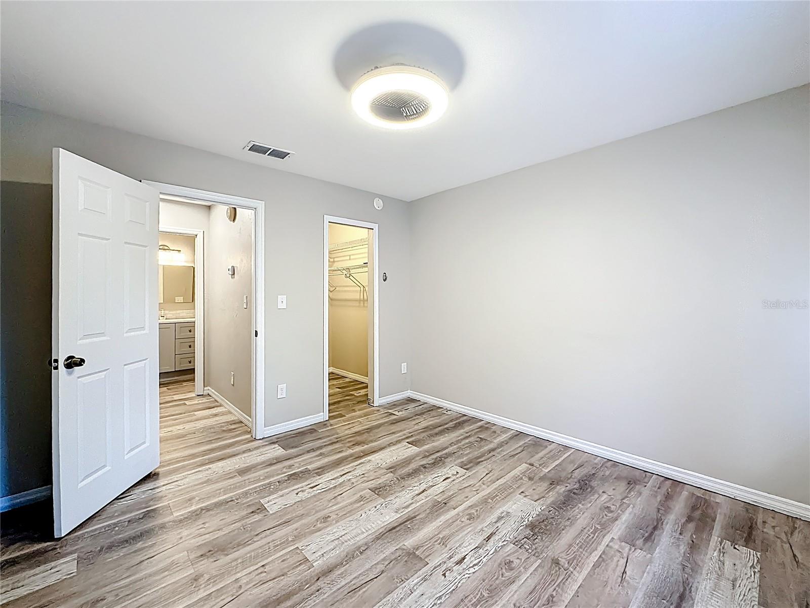 Image 16 of 26 For 4019 17th Terrace