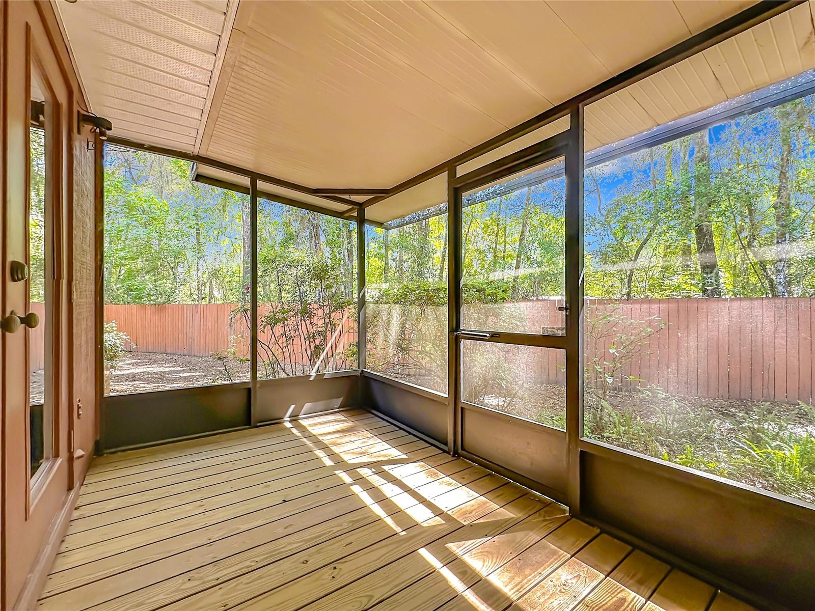 Image 21 of 26 For 4019 17th Terrace