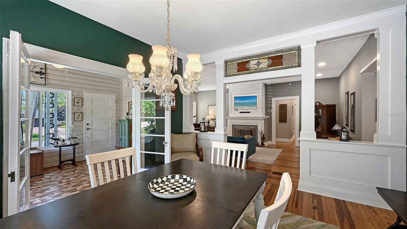 Image 12 of 76 For 204 24th Street W