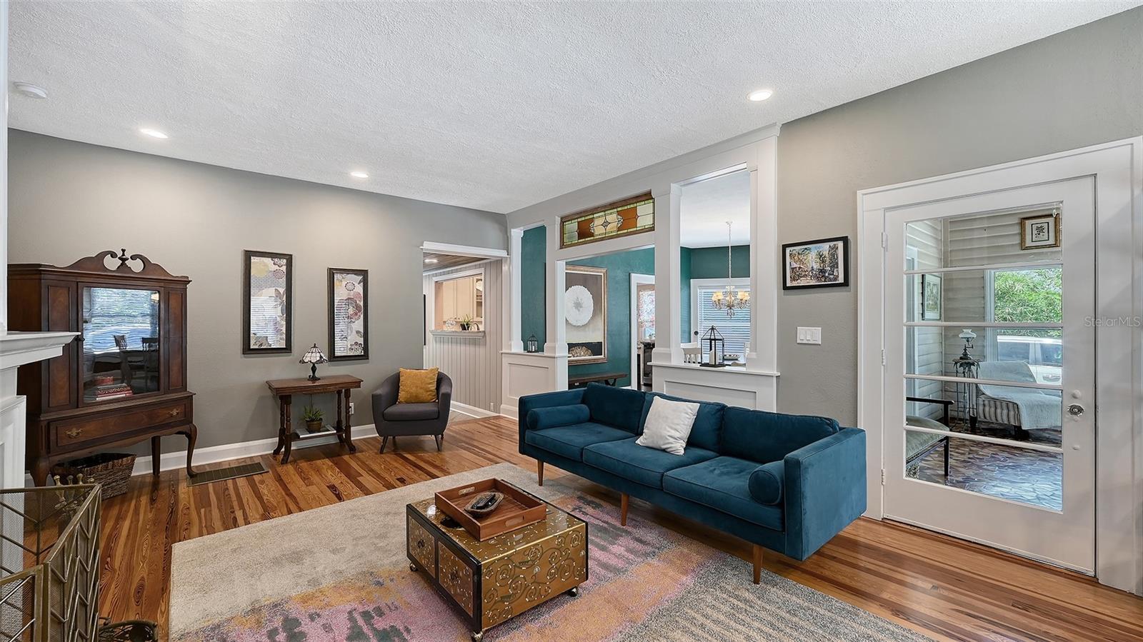Image 19 of 76 For 204 24th Street W