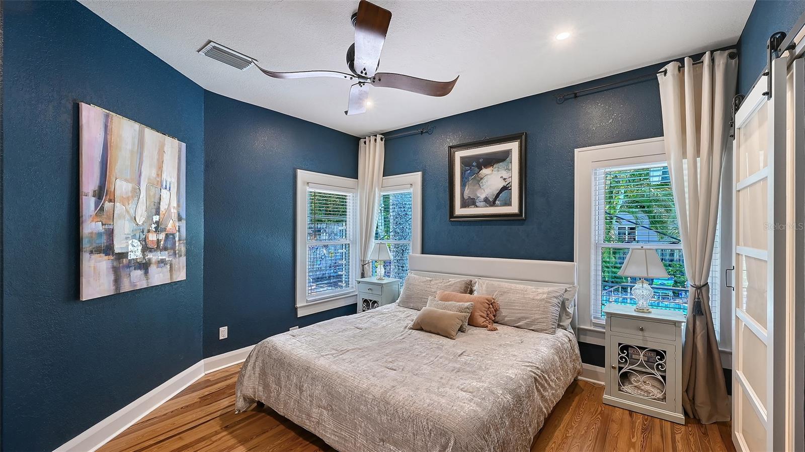 Image 20 of 76 For 204 24th Street W