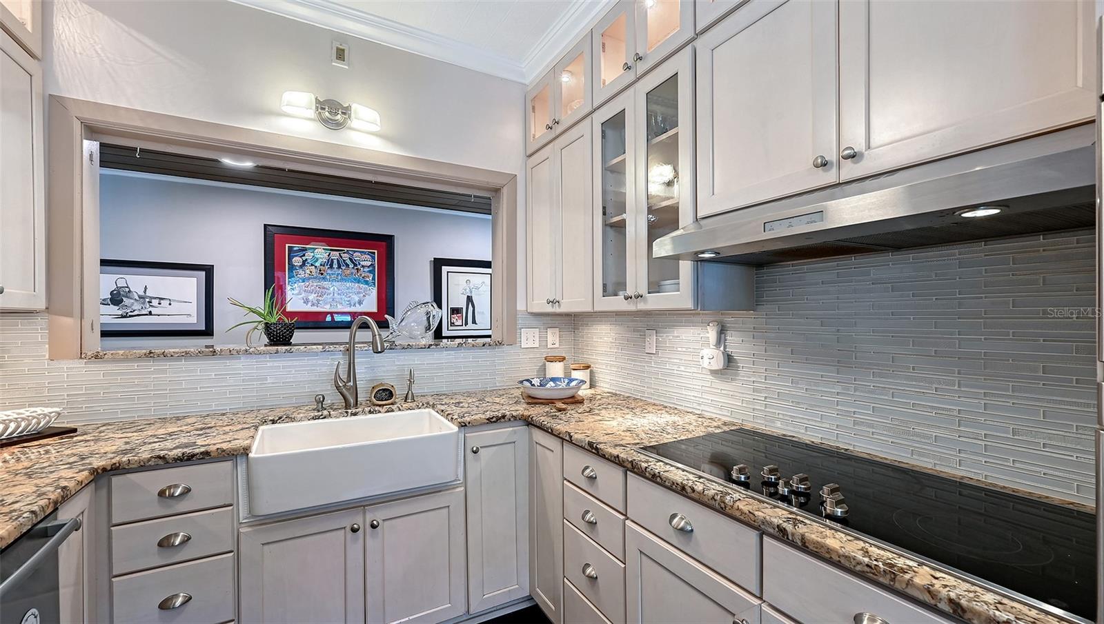 Image 33 of 76 For 204 24th Street W
