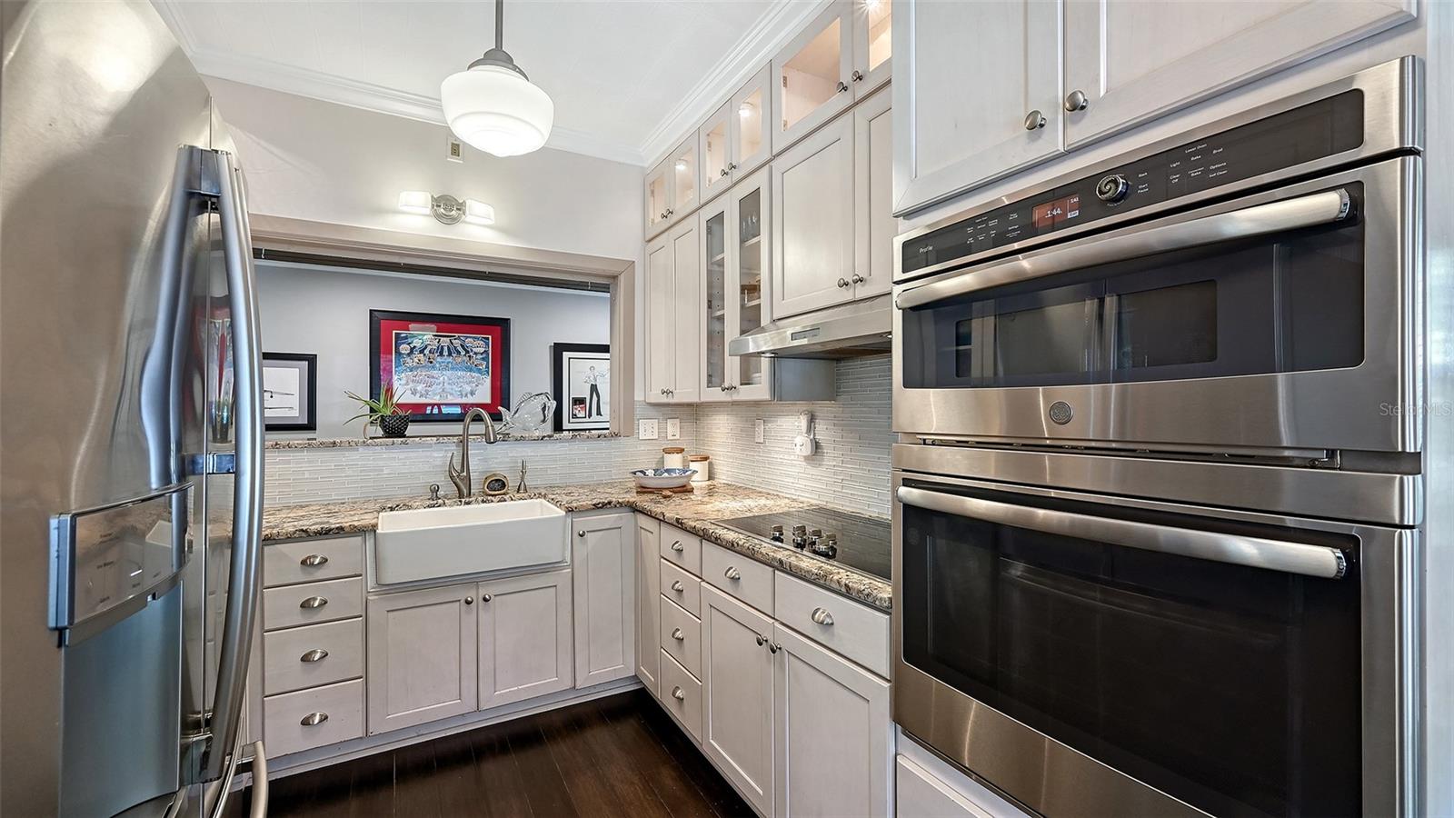 Image 34 of 76 For 204 24th Street W