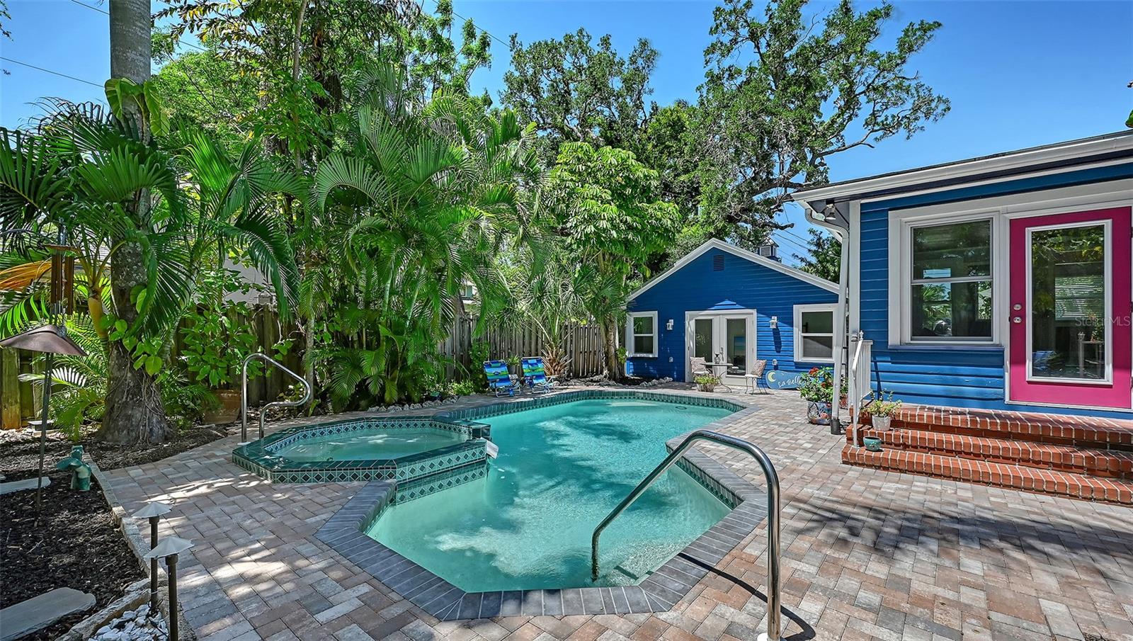 Image 53 of 76 For 204 24th Street W