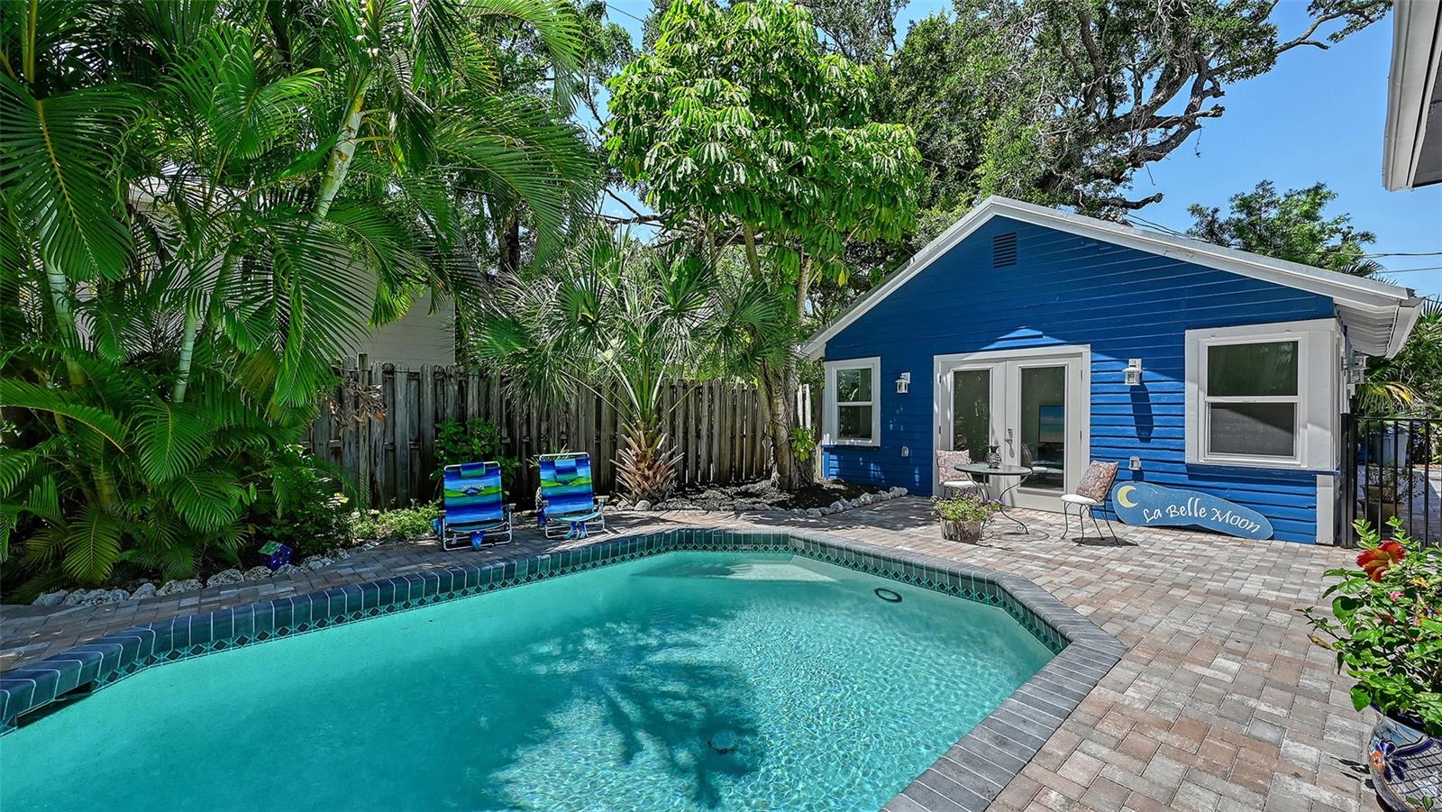 Image 56 of 76 For 204 24th Street W