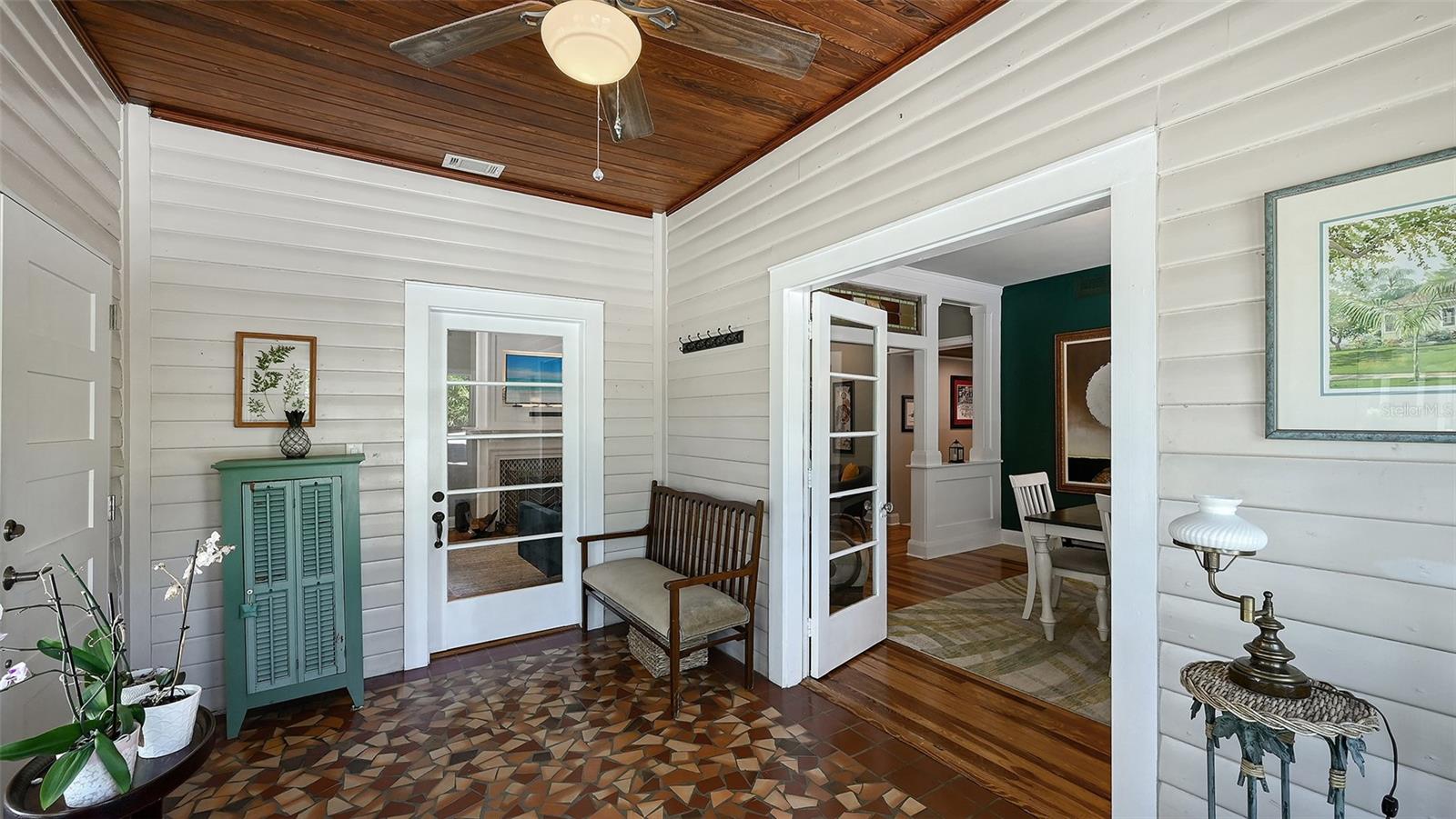 Image 7 of 76 For 204 24th Street W
