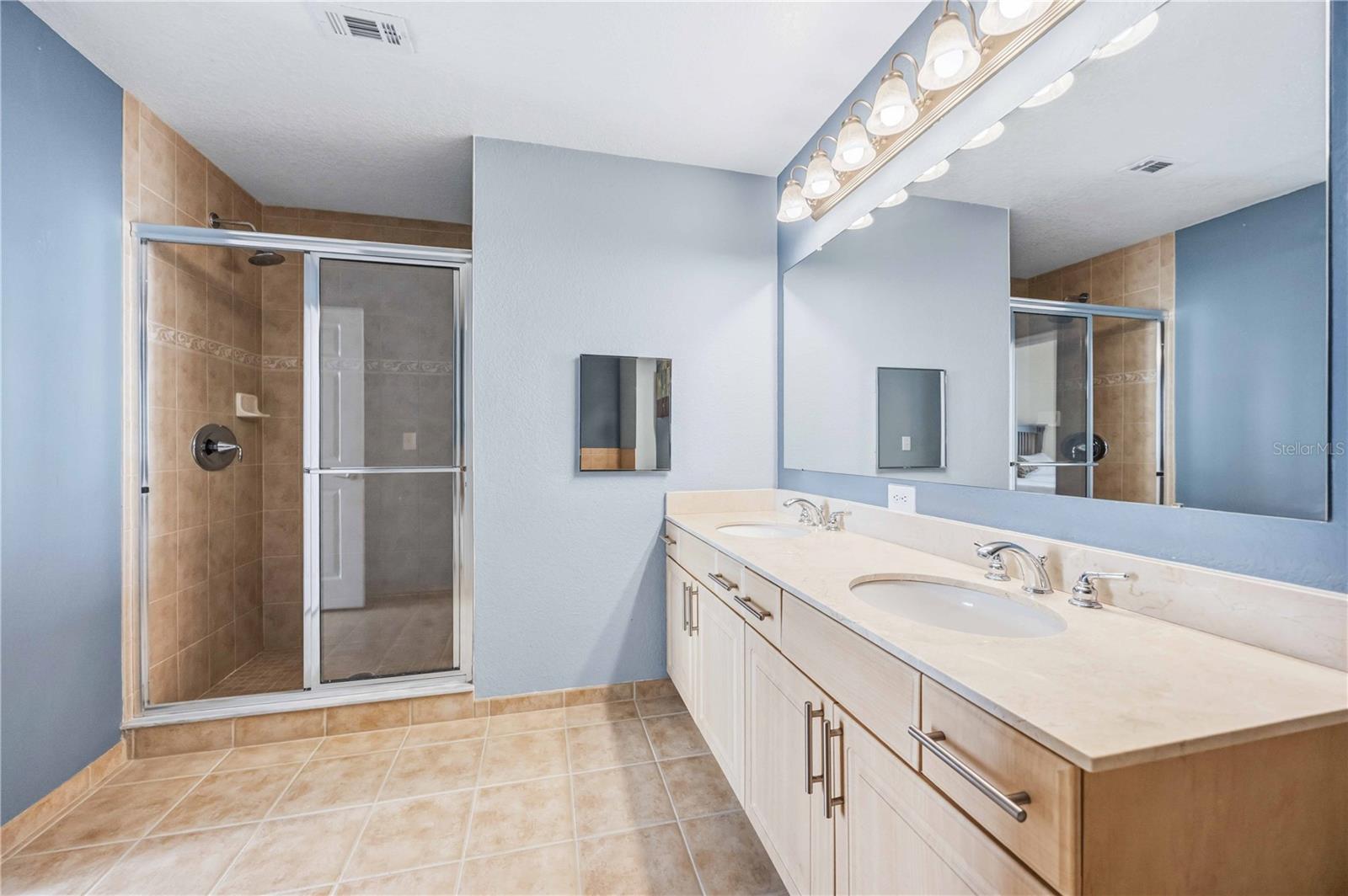 Image 12 of 29 For 1064 Tamiami Trail 1406