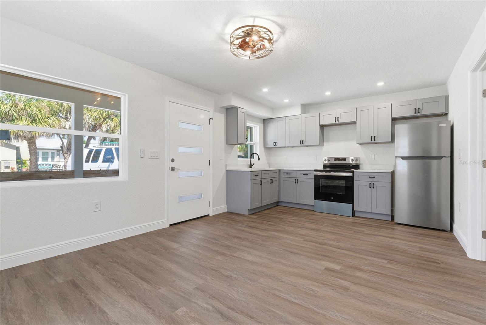 Image 11 of 30 For 113 145th Avenue E 2