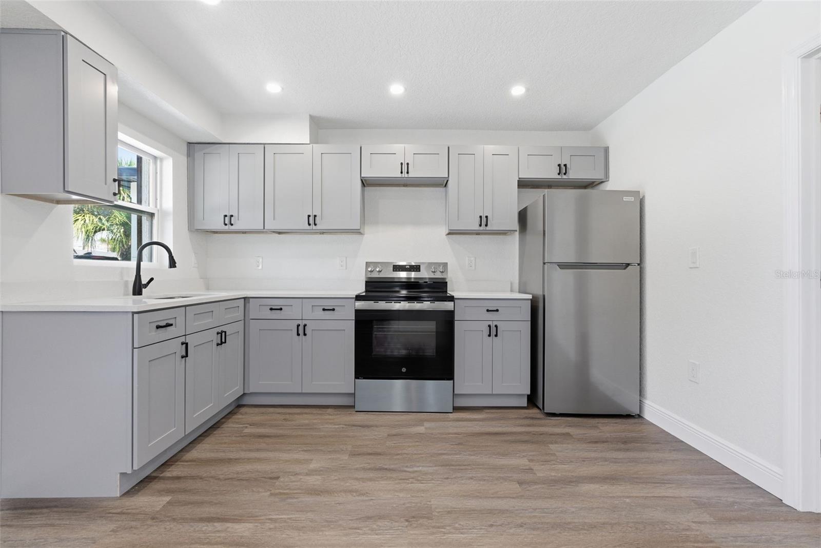 Image 12 of 30 For 113 145th Avenue E 2