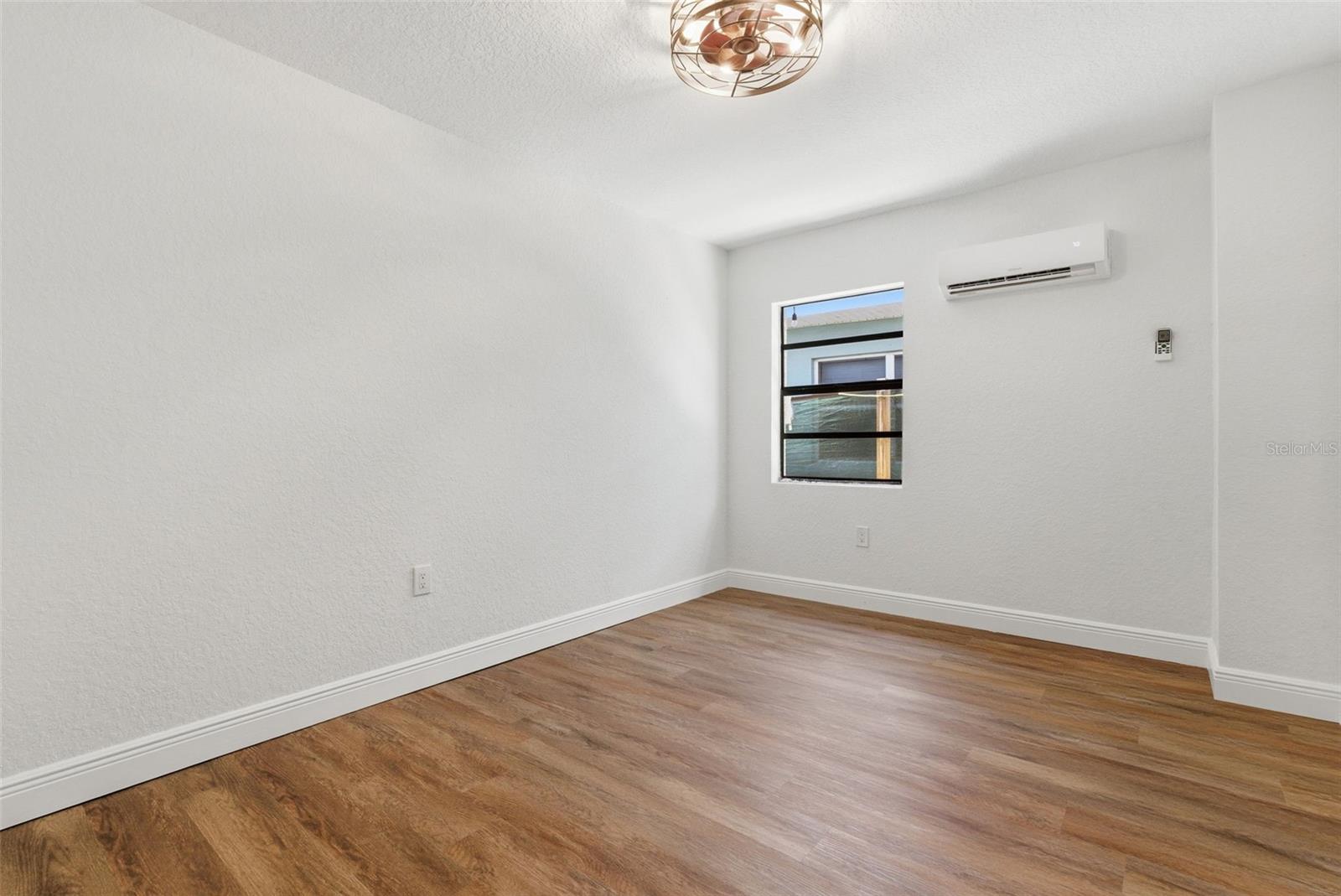 Image 17 of 30 For 113 145th Avenue E 2