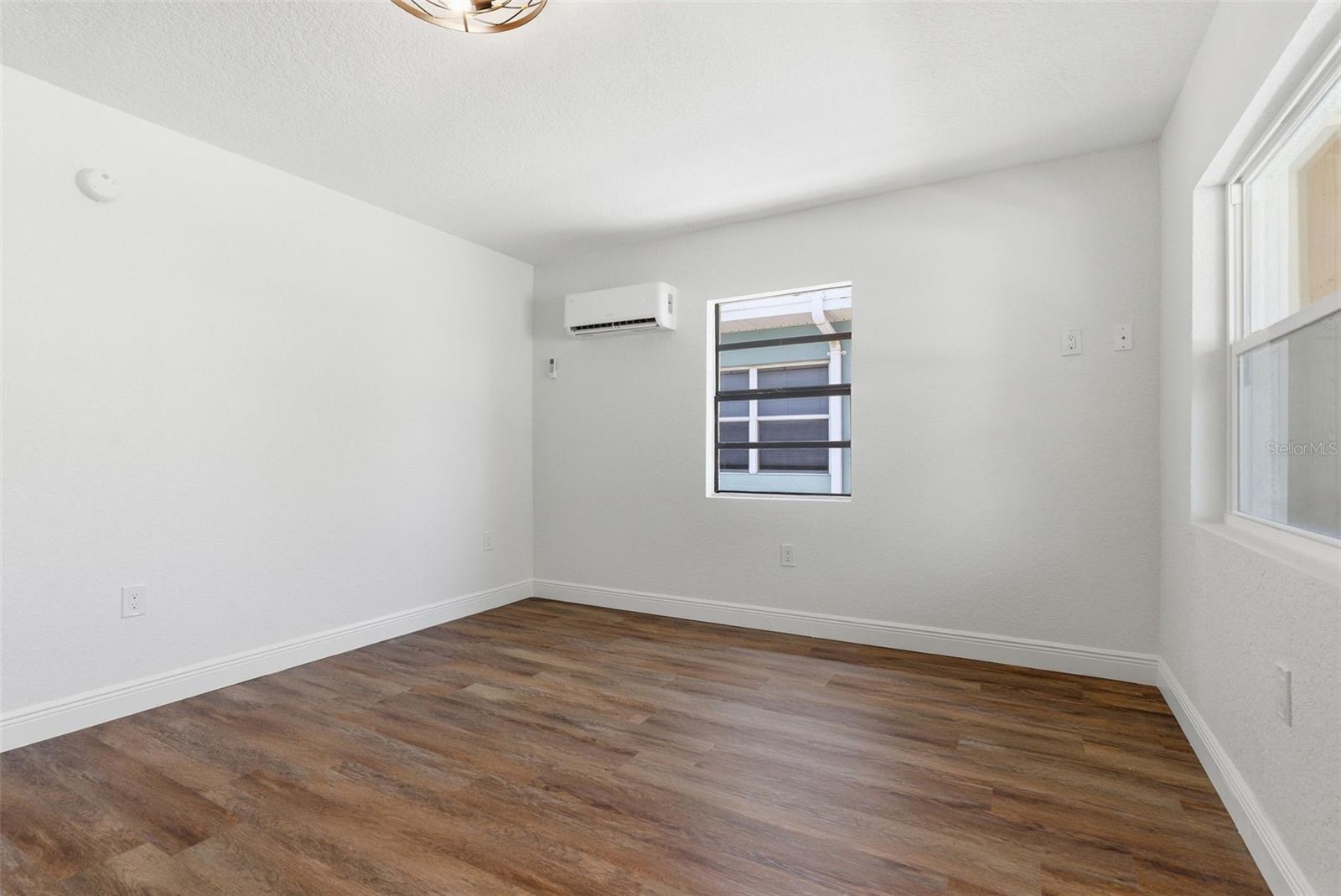 Image 8 of 30 For 113 145th Avenue E 2