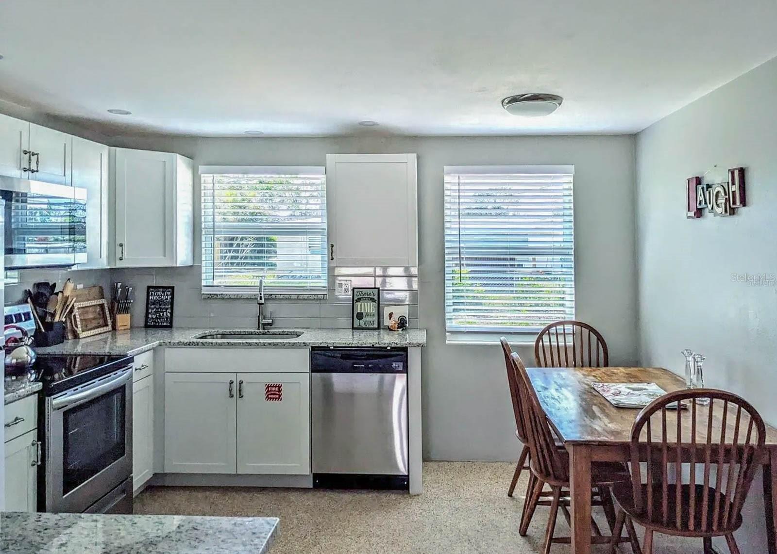 Image 7 of 13 For 191 Wentworth Street