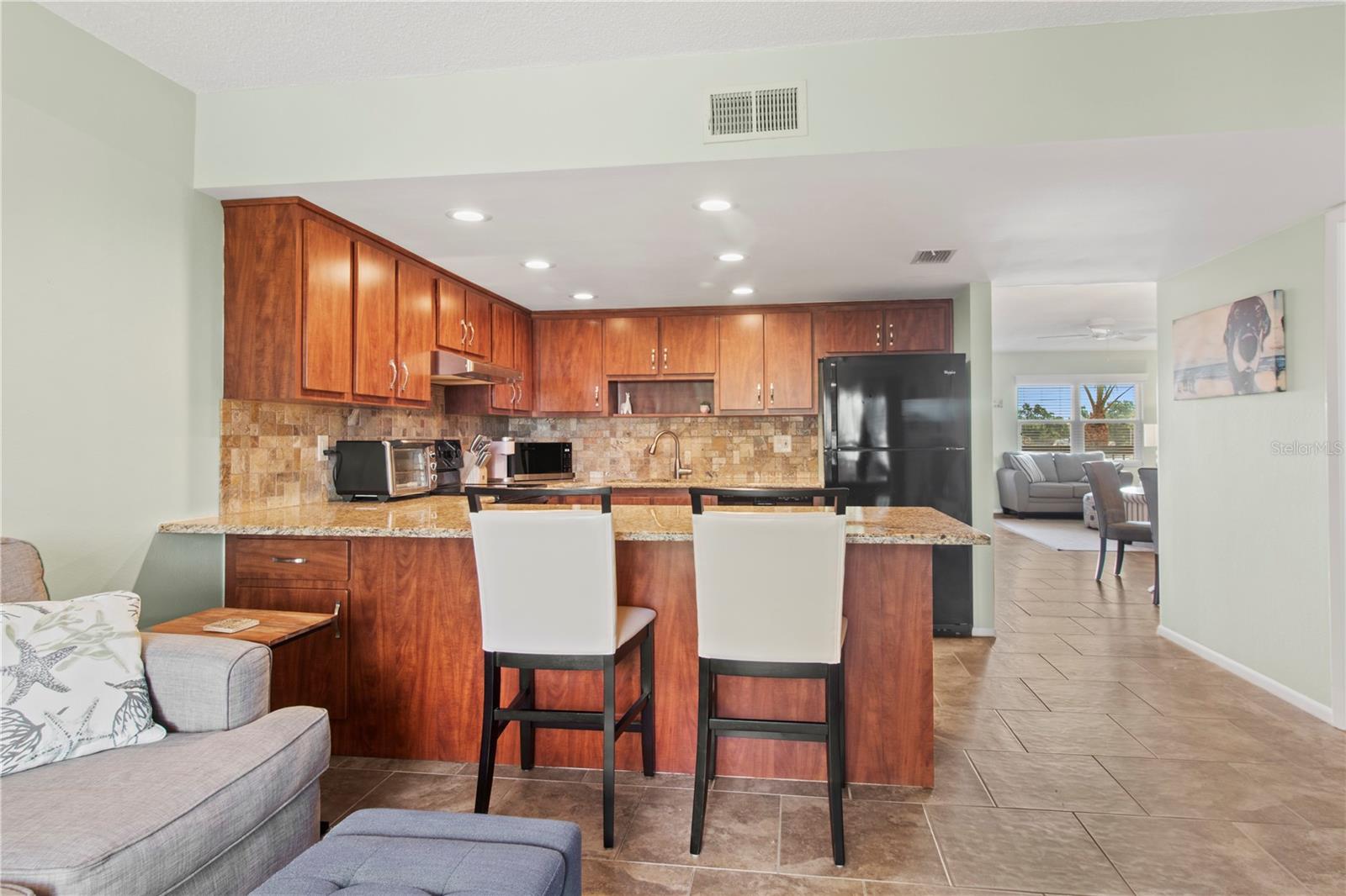 Image 15 of 43 For 315 30th Avenue W B411