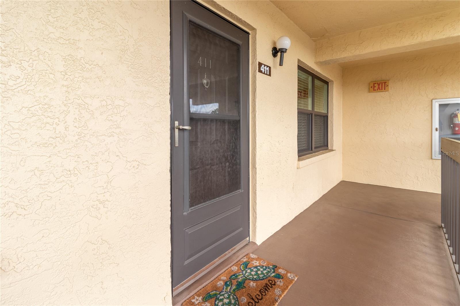 Image 3 of 43 For 315 30th Avenue W B411