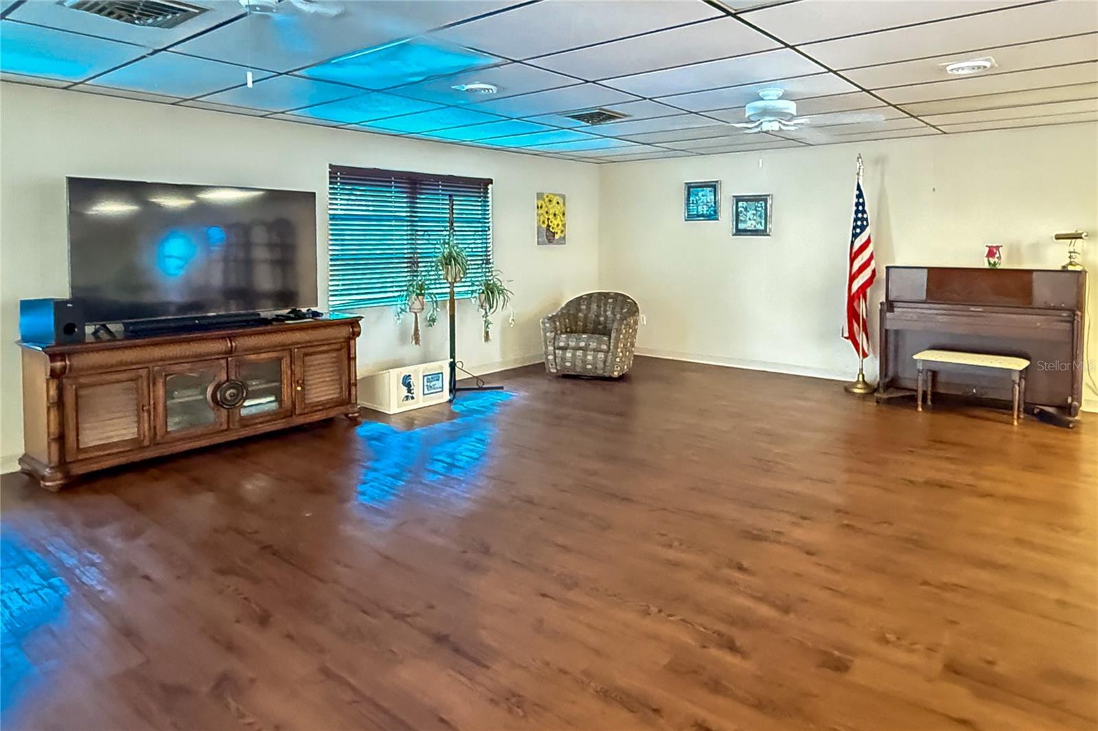 Image 31 of 43 For 315 30th Avenue W B411