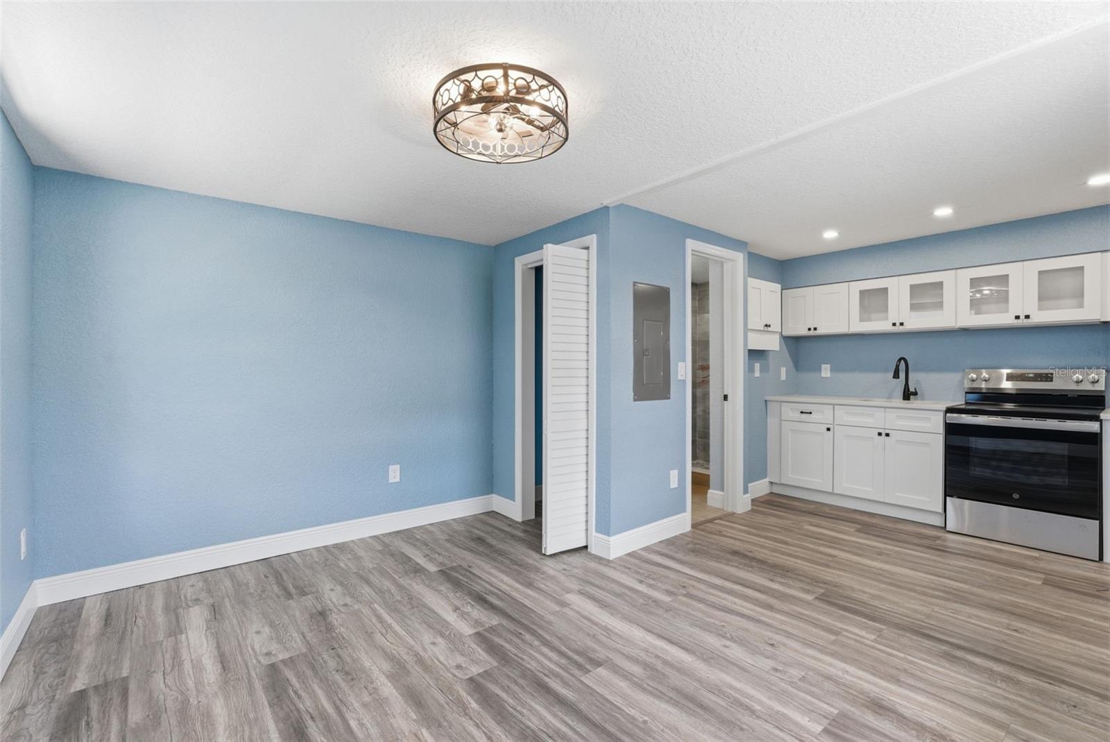 Image 6 of 25 For 113 145th Avenue E 3