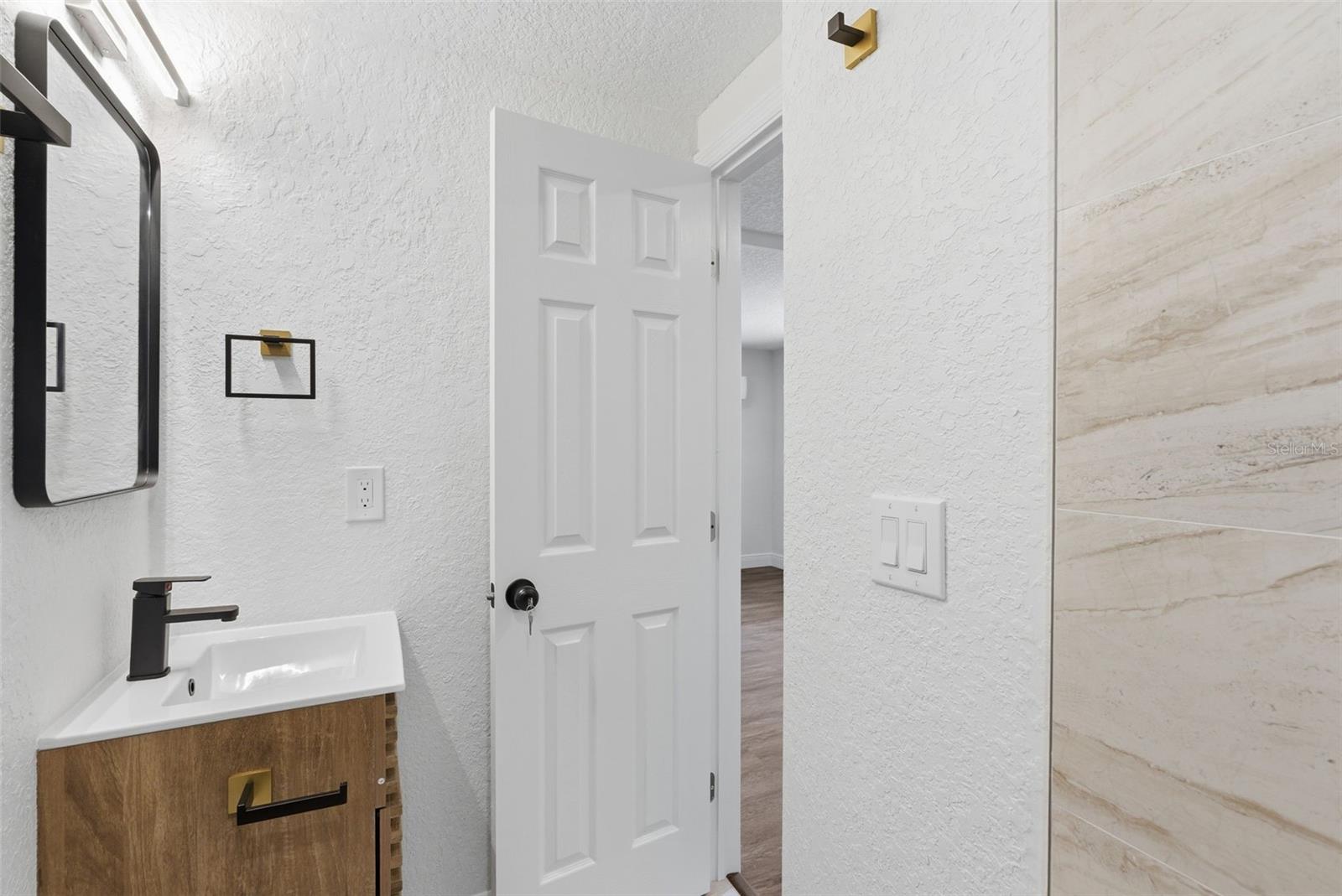 Image 11 of 24 For 113 145th Avenue E 4