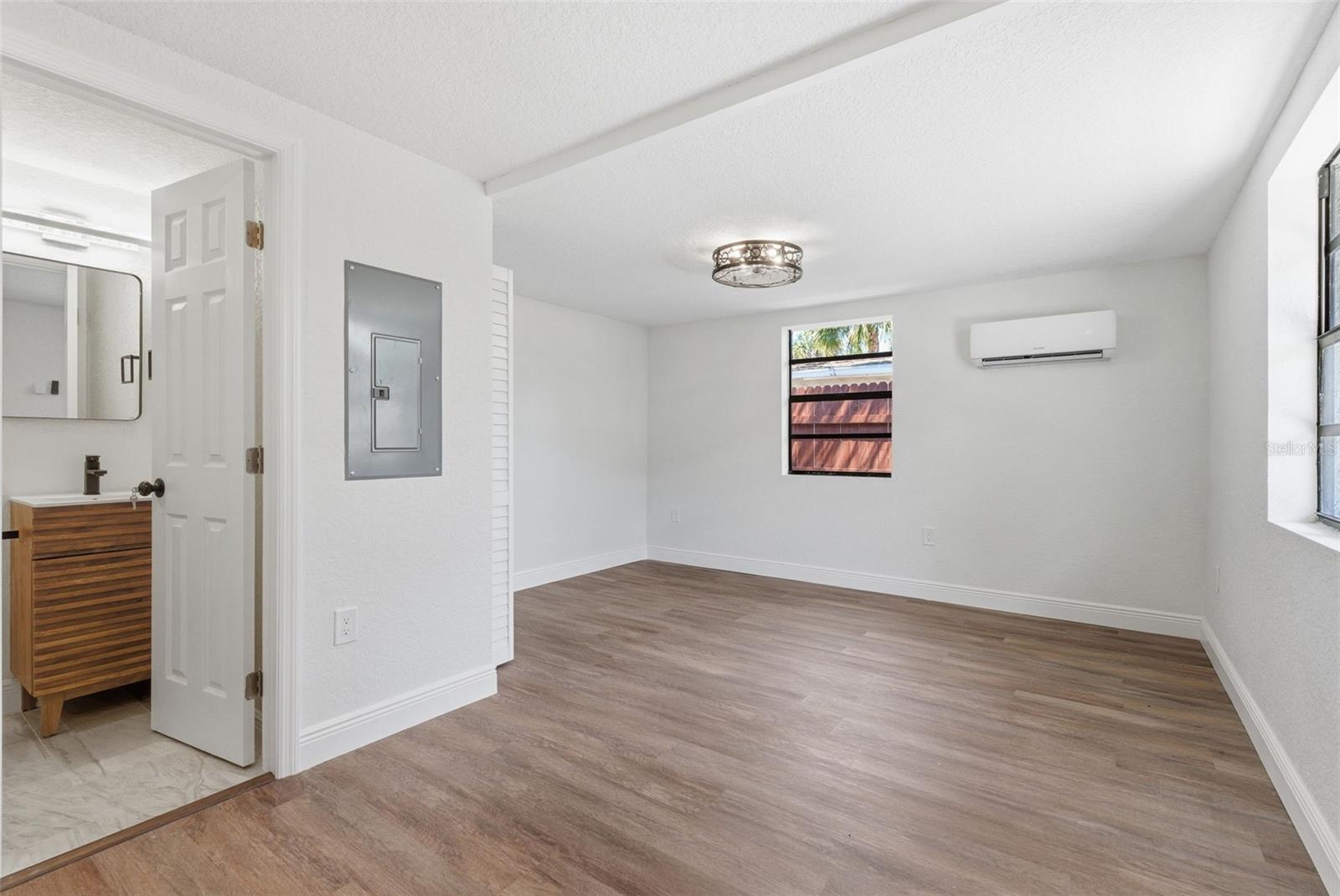 Image 4 of 24 For 113 145th Avenue E 4