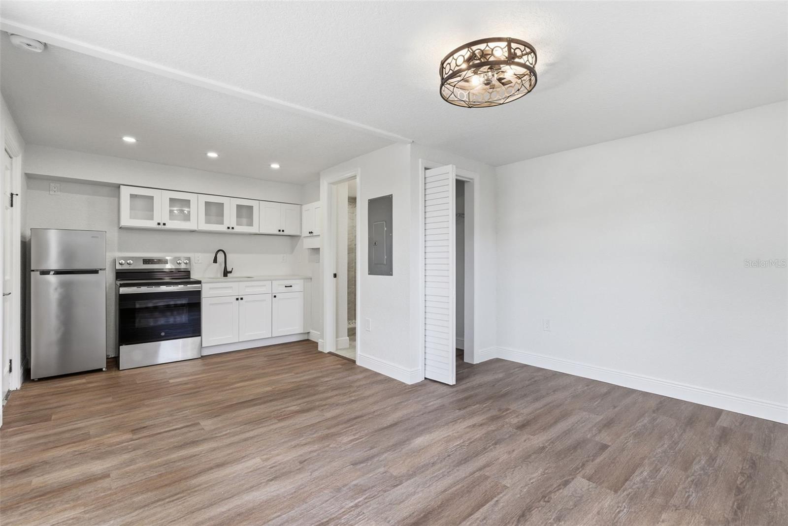 Image 6 of 24 For 113 145th Avenue E 4