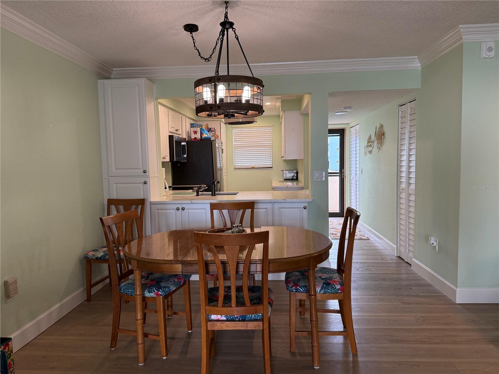 Image 7 of 12 For 18304 Gulf Boulevard 105