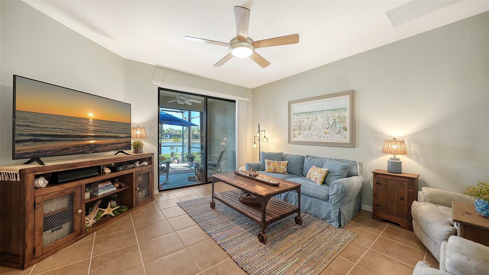 Image 12 of 55 For 11121 Campazzo Drive