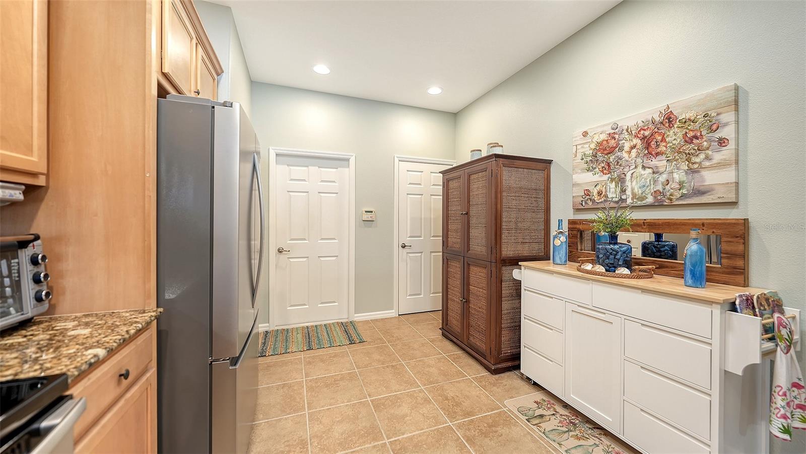 Image 19 of 55 For 11121 Campazzo Drive