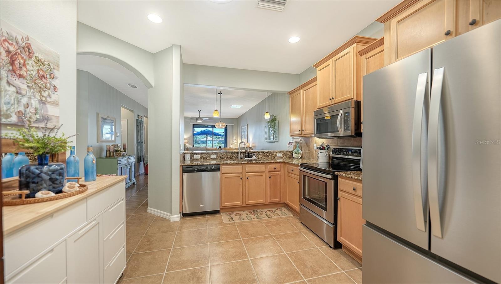 Image 20 of 55 For 11121 Campazzo Drive