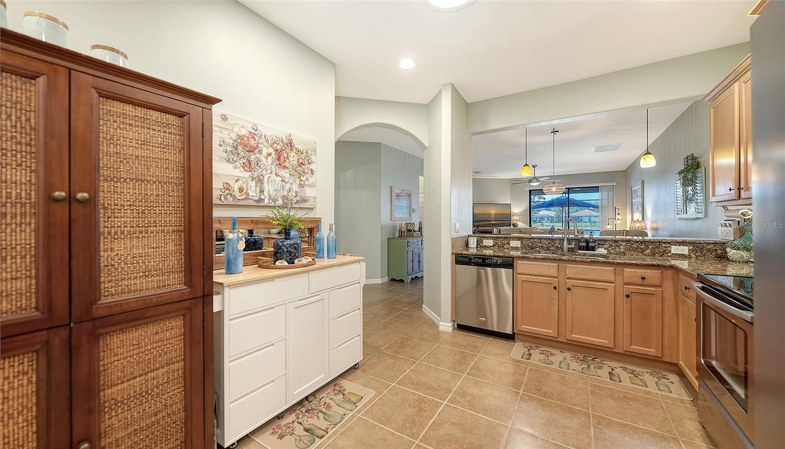 Image 21 of 55 For 11121 Campazzo Drive