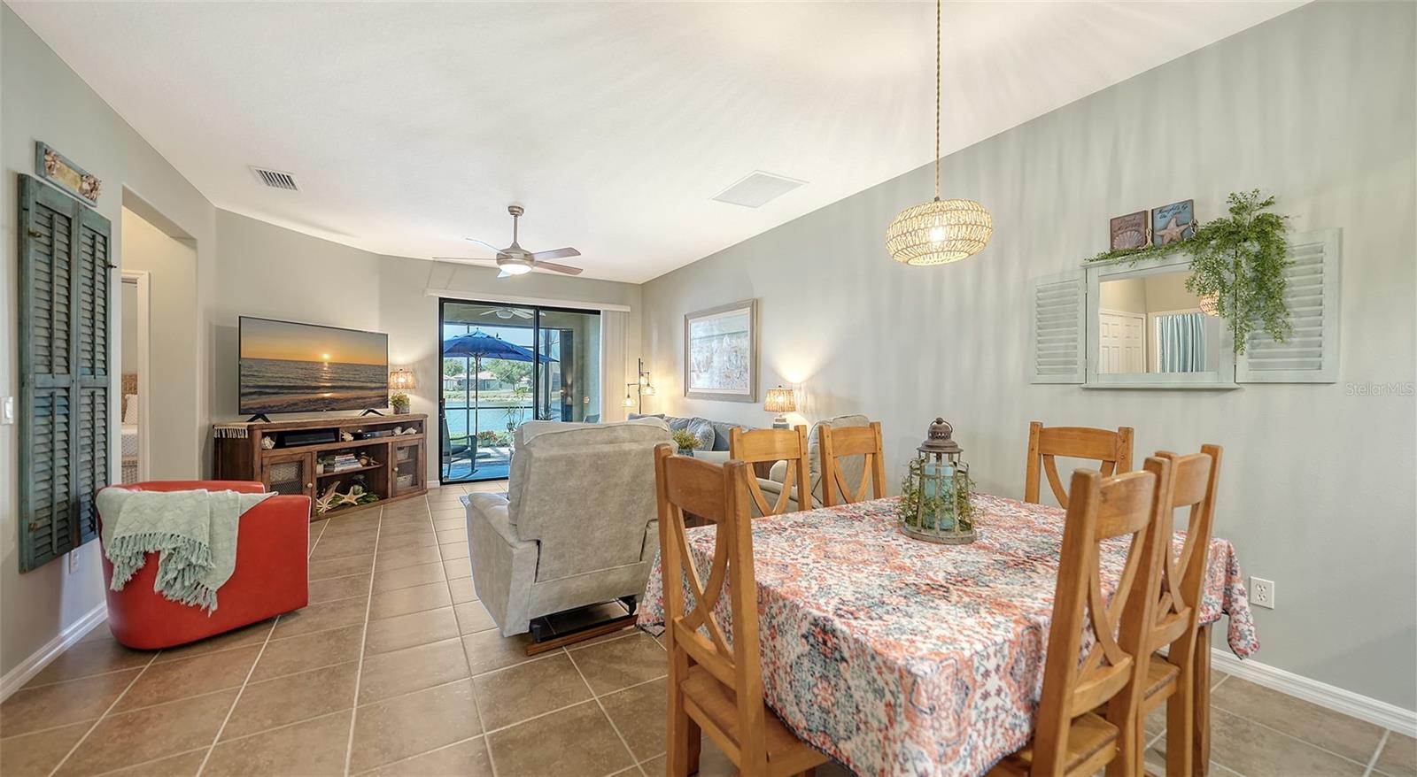 Image 7 of 55 For 11121 Campazzo Drive