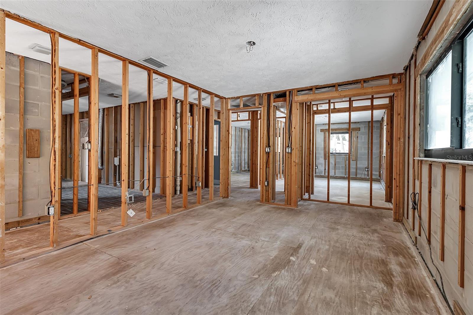 Image 21 of 31 For 1040 Sylvan Drive