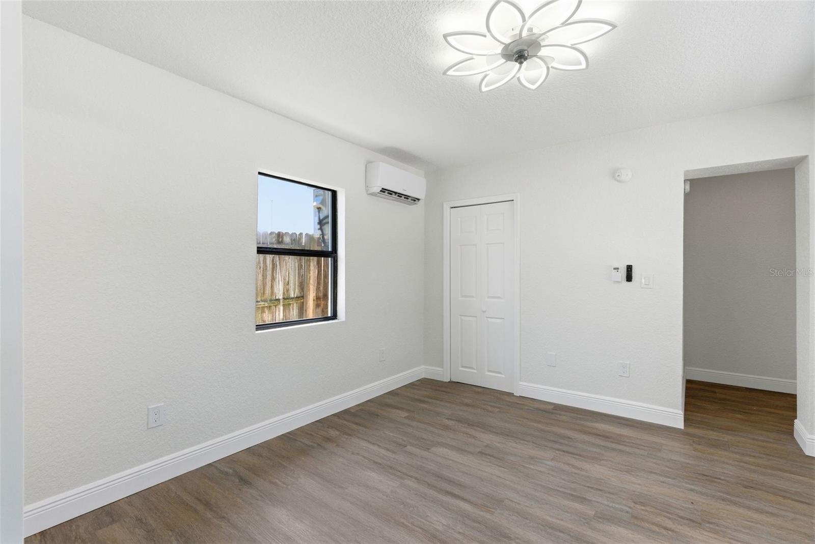 Image 12 of 25 For 113 145th Avenue E 5