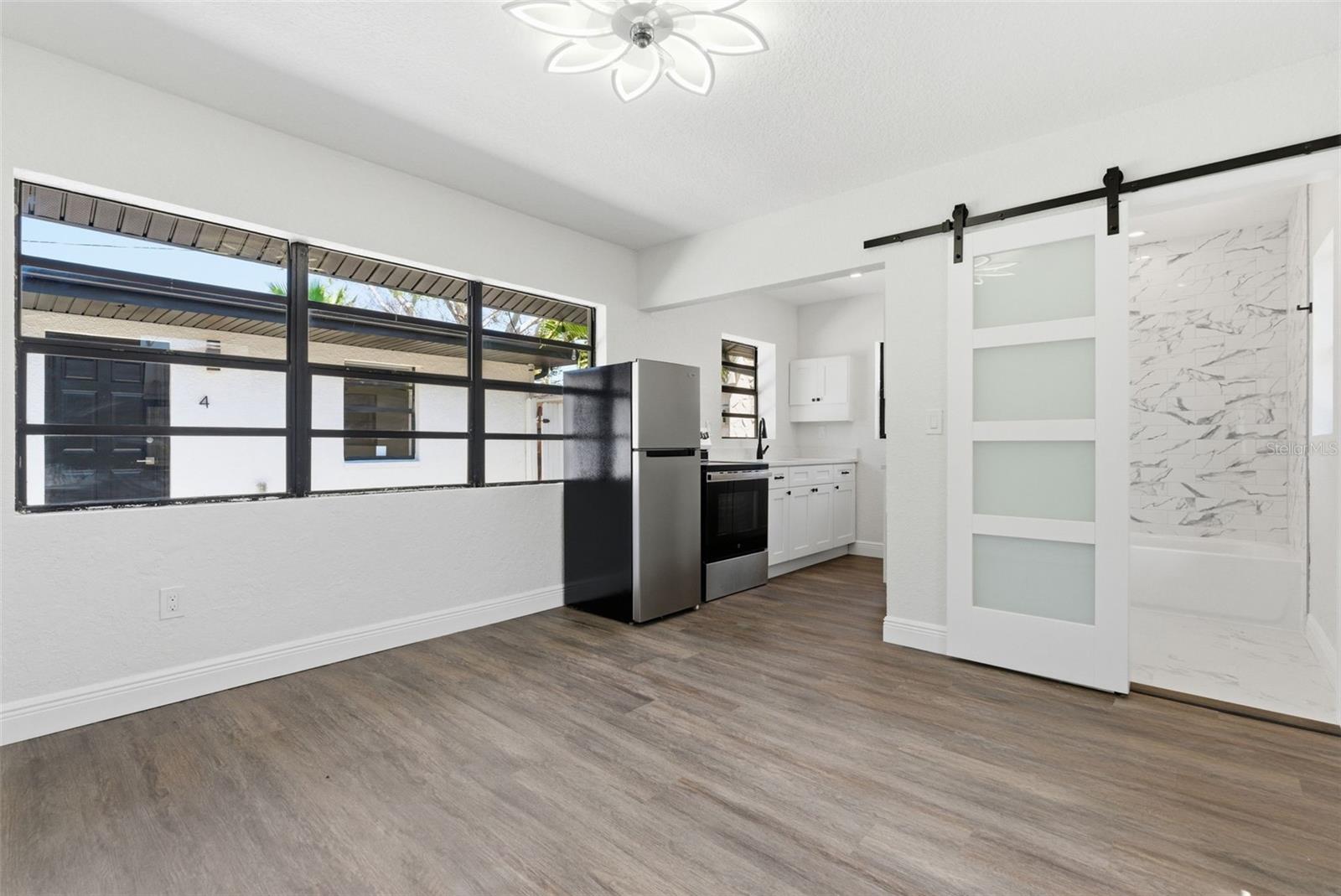 Image 6 of 25 For 113 145th Avenue E 5