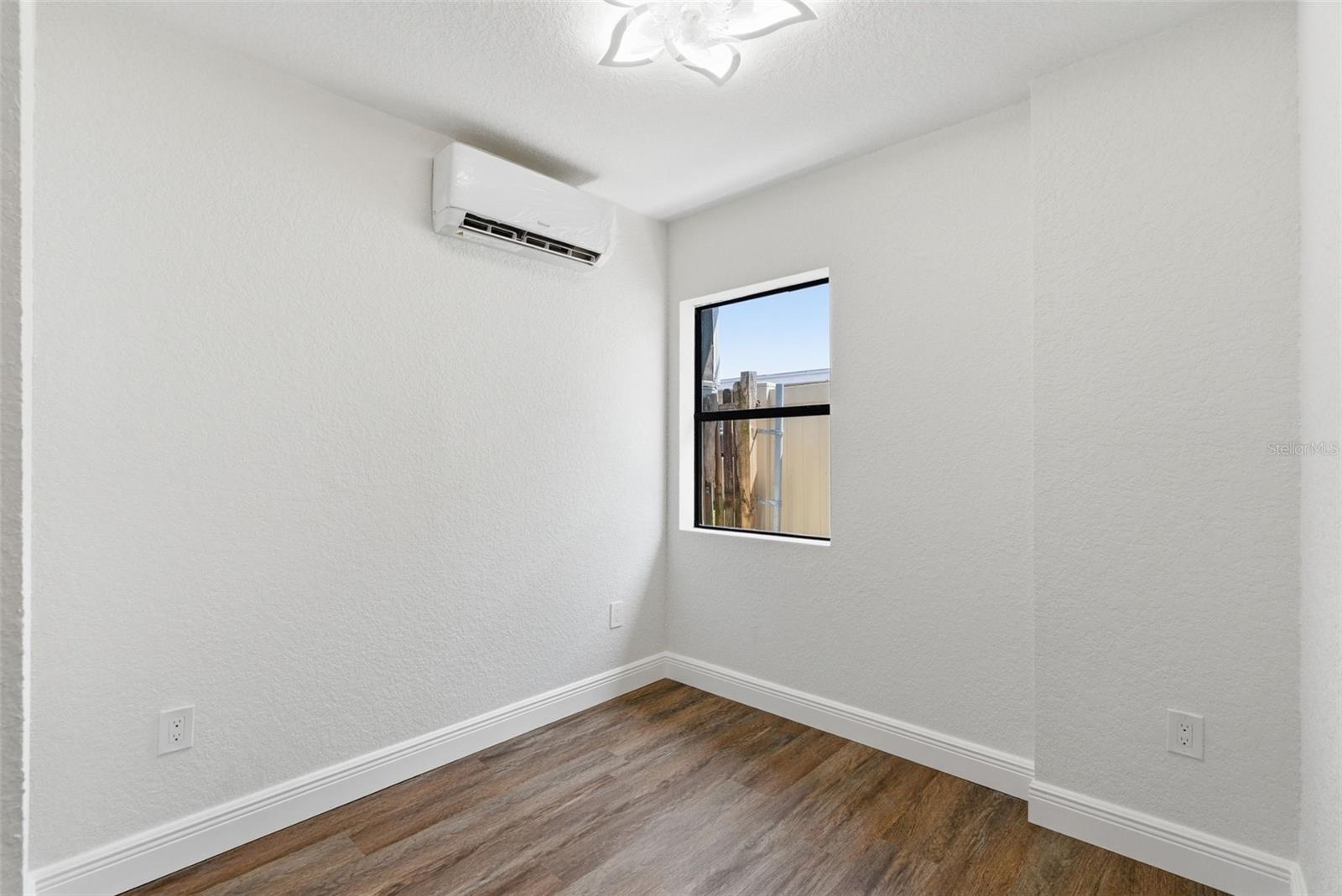 Image 8 of 24 For 113 145th Avenue E 6